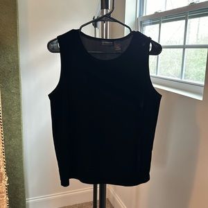 Velvet sleeveless shirt